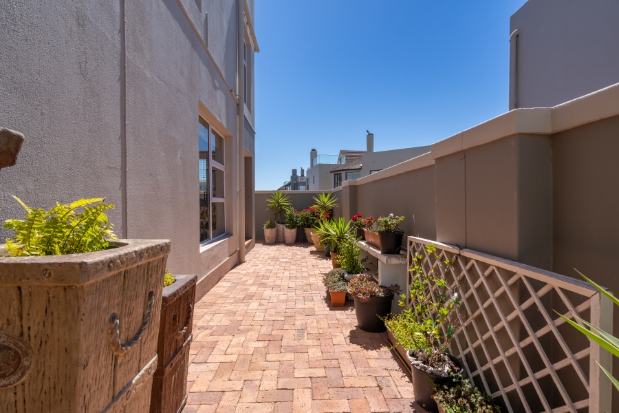 5 Bedroom Property for Sale in Waterfront Western Cape